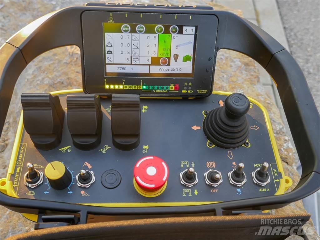 JMG MC 25S Teleskopiniai krautuvai