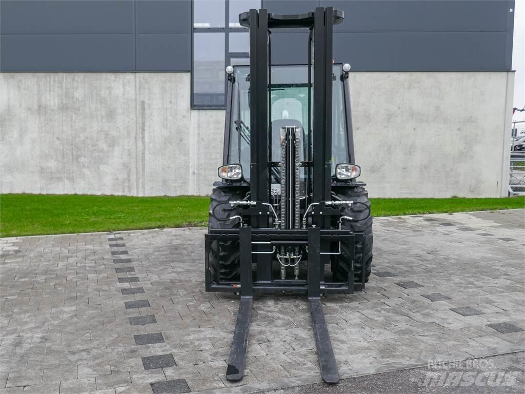 Manitou MC 30-4 Visureigiai krautuvai