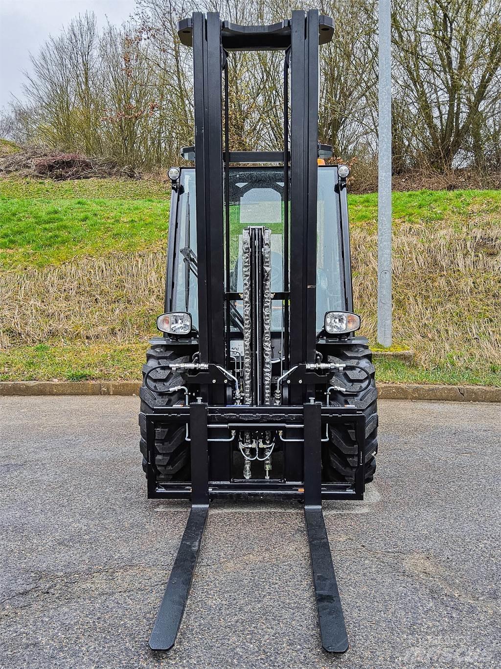 Manitou MC 30-4 Visureigiai krautuvai