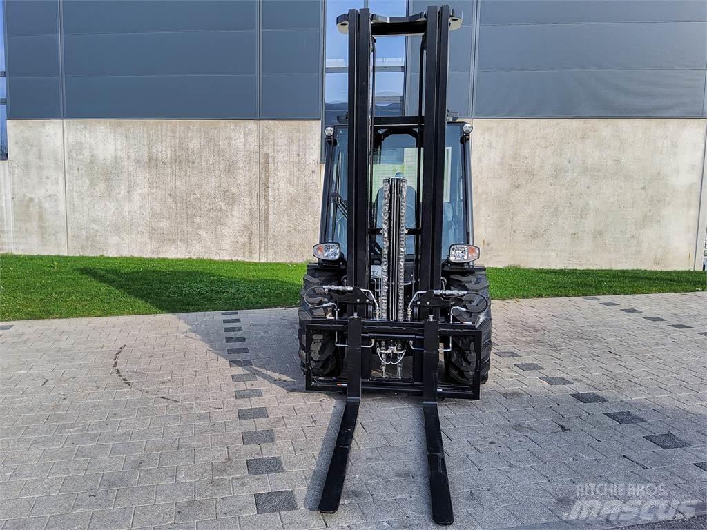 Manitou MC 30-4 Visureigiai krautuvai
