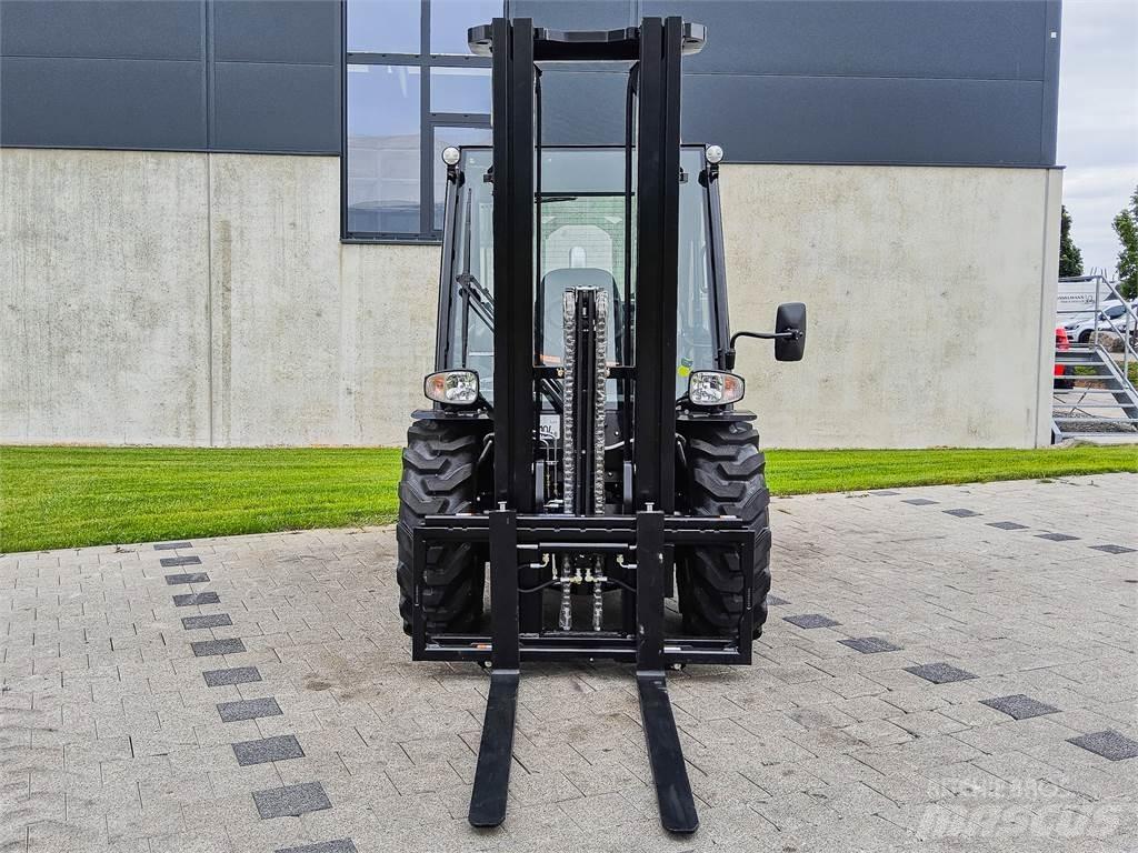 Manitou MC 30-4 Visureigiai krautuvai