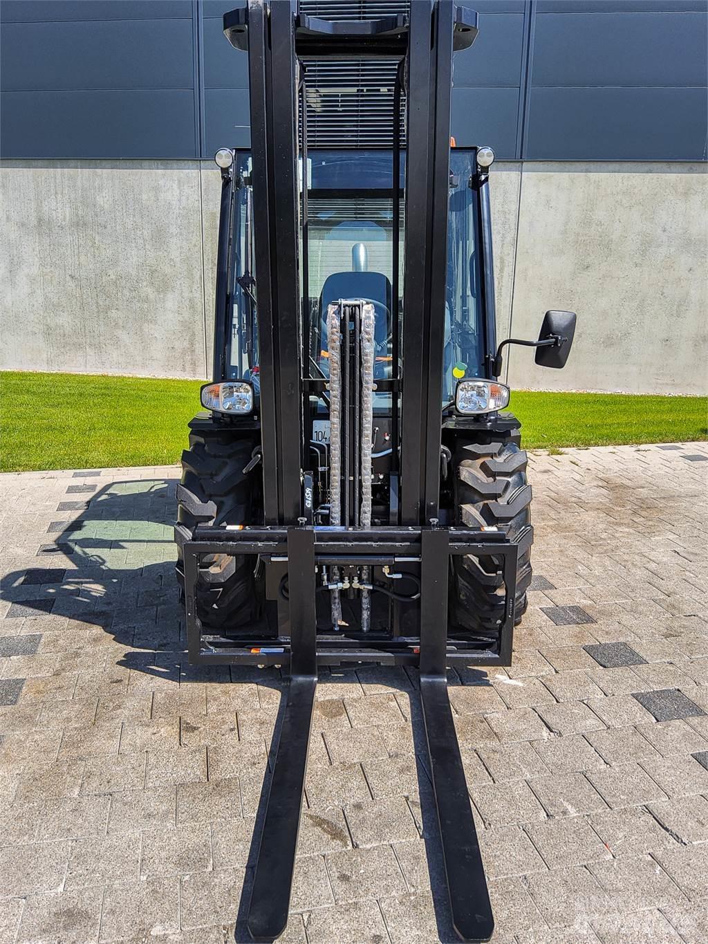 Manitou MC 30-4 Visureigiai krautuvai