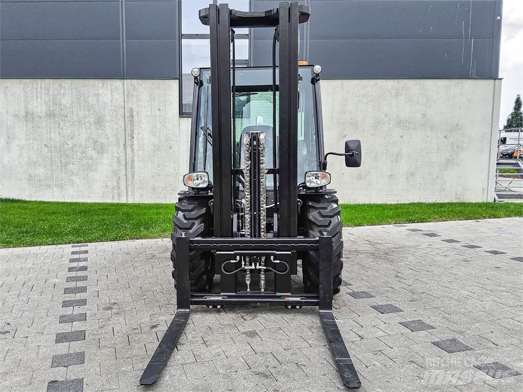 Manitou MC 30-4 Visureigiai krautuvai