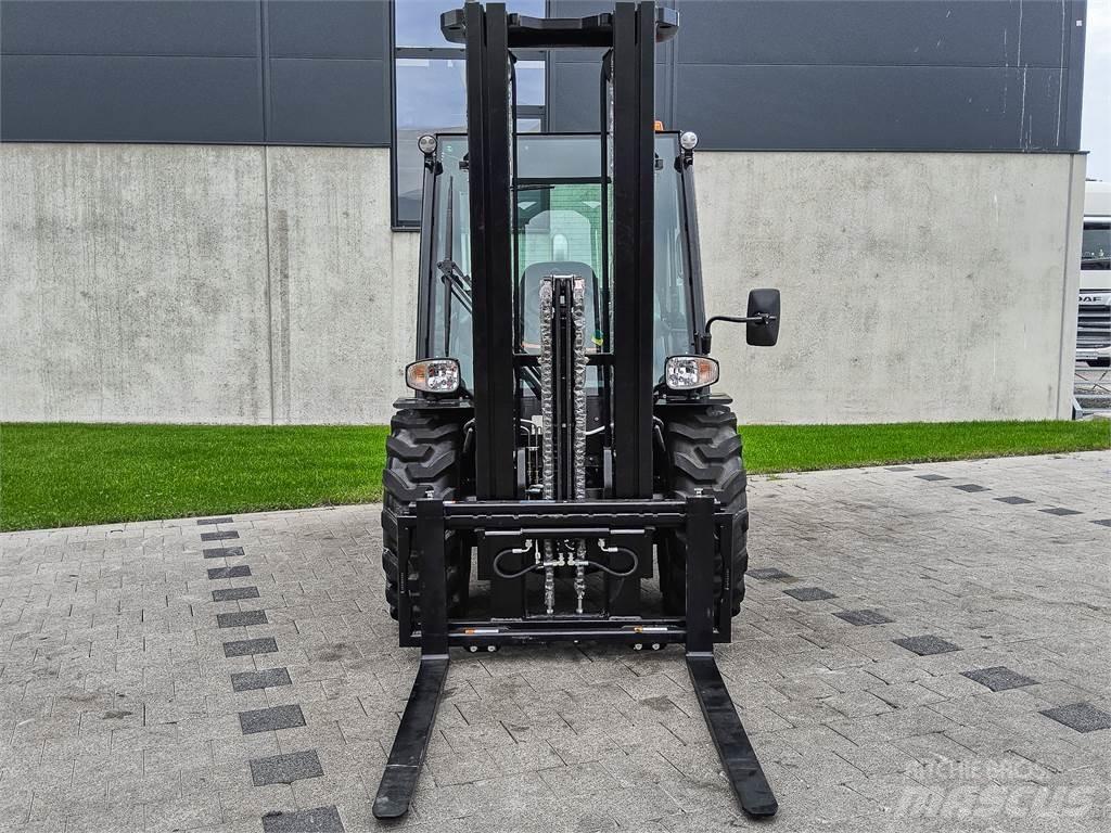 Manitou MC 30-4 Visureigiai krautuvai