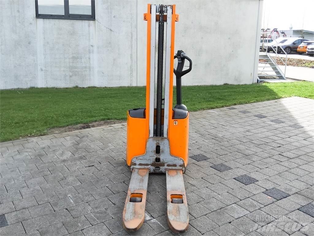 Still EGV 10 Rankiniai vėžimėliai