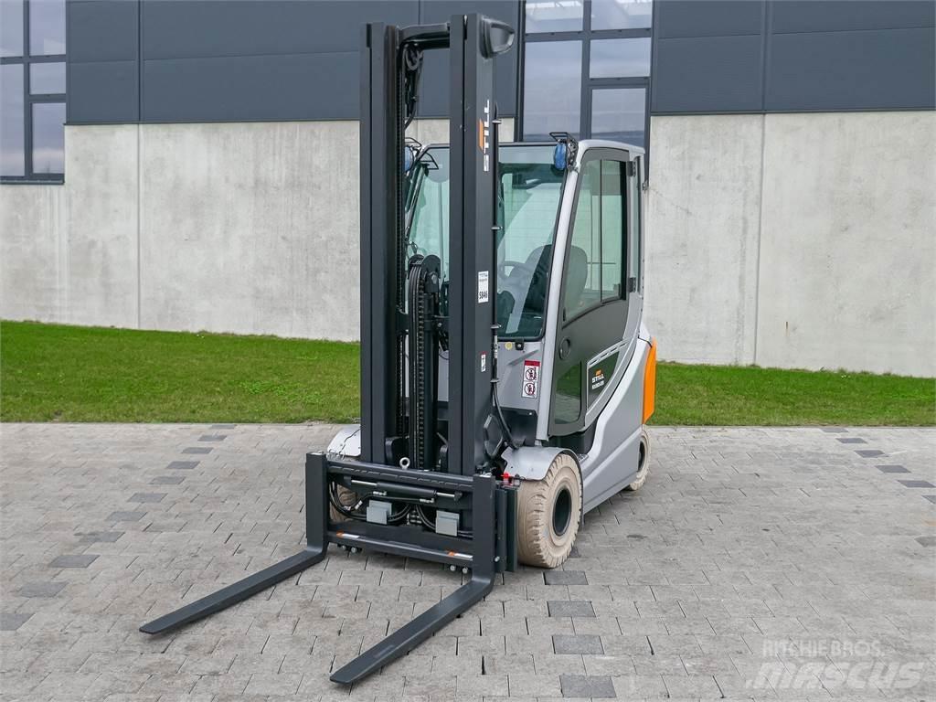 Still RX 60-25 Elektriniai šakiniai krautuvai