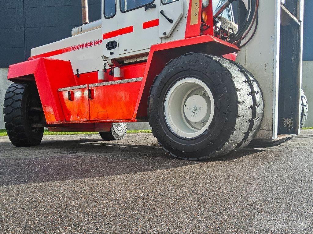 Svetruck 16120 Dyzeliniai krautuvai