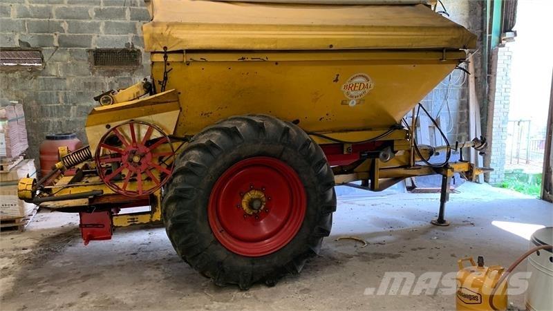 Bredal B 4 Mineralinių trąšų barstytuvai