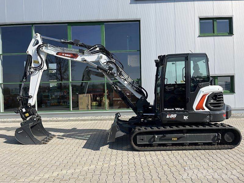 Bobcat E88 Statyba - Kita