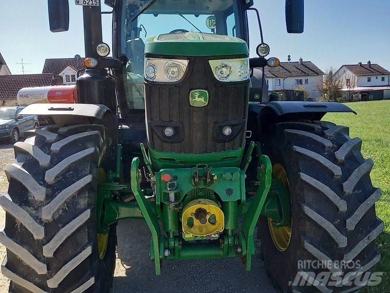 John Deere 6215R Traktoriai