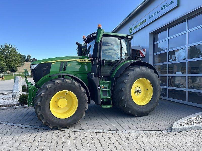 John Deere 6R250 Traktoriai