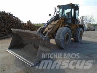 CAT 930 G Naudoti ratiniai krautuvai