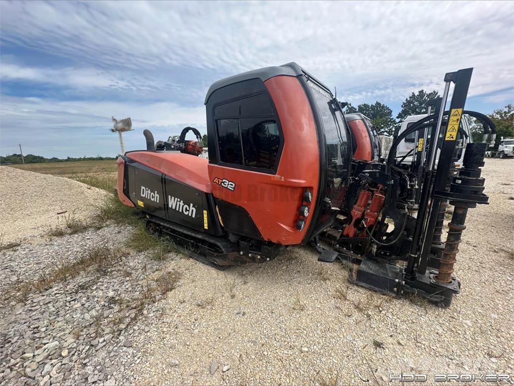 Ditch Witch AT32 Horizontali kryptinė gręžimo įranga
