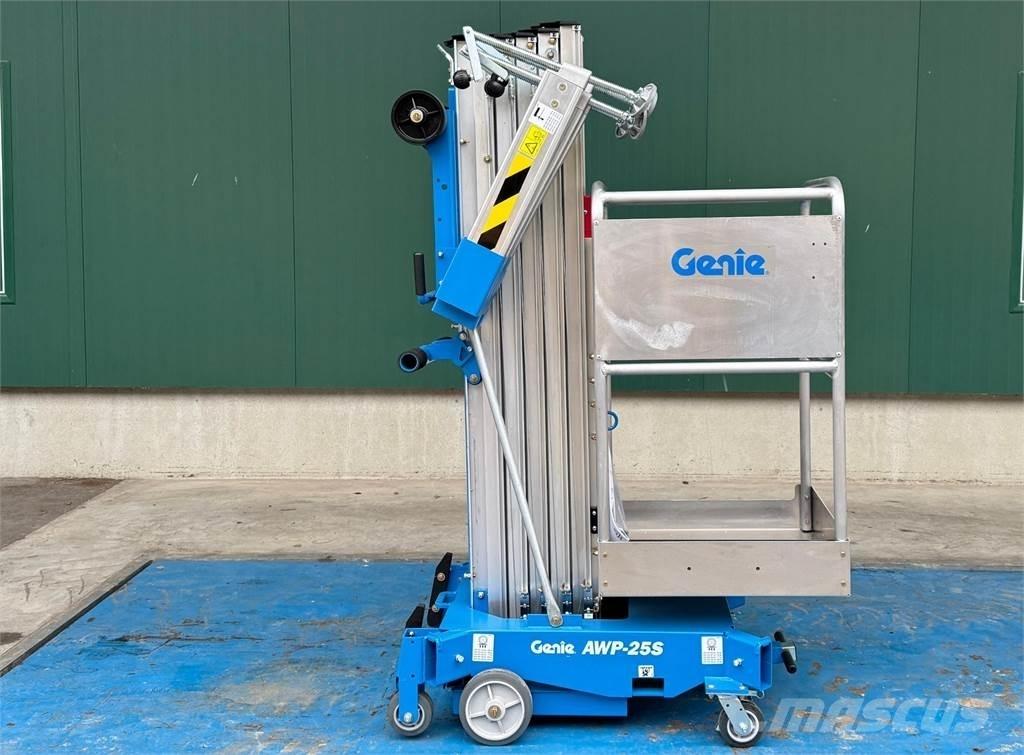 Genie AWP-25S AC Kiti keltuvai ir platformos