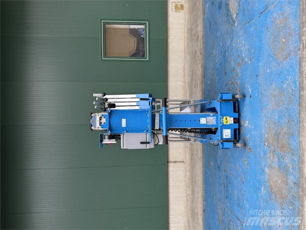 Genie AWP-25S AC Kiti keltuvai ir platformos