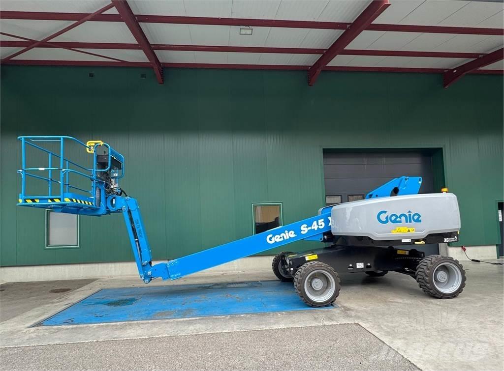 Genie S-45 XC Alkūniniai keltuvai