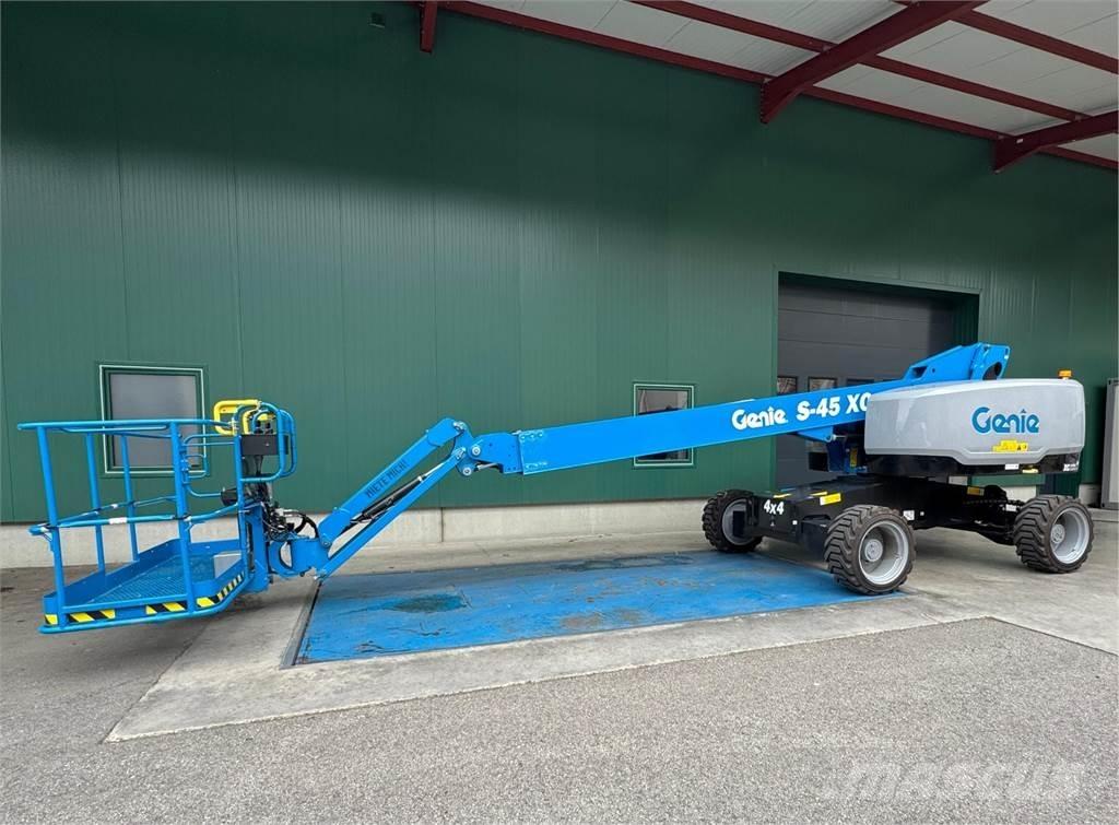 Genie S-45 XC Alkūniniai keltuvai