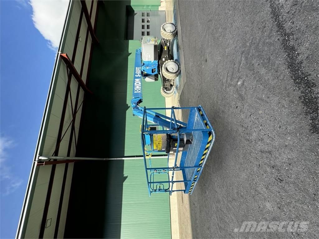 Genie S-60 FE Alkūniniai keltuvai