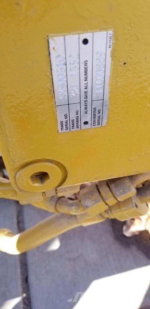CAT TH35-E81 Transmisijos