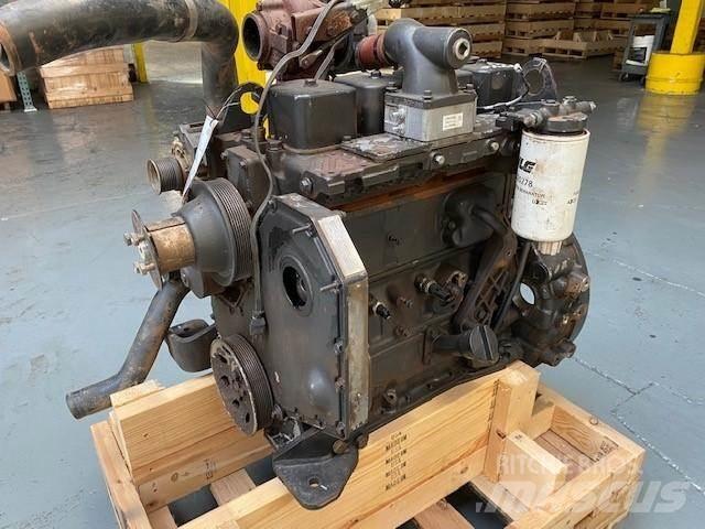 Cummins 4BT3.9 Varikliai