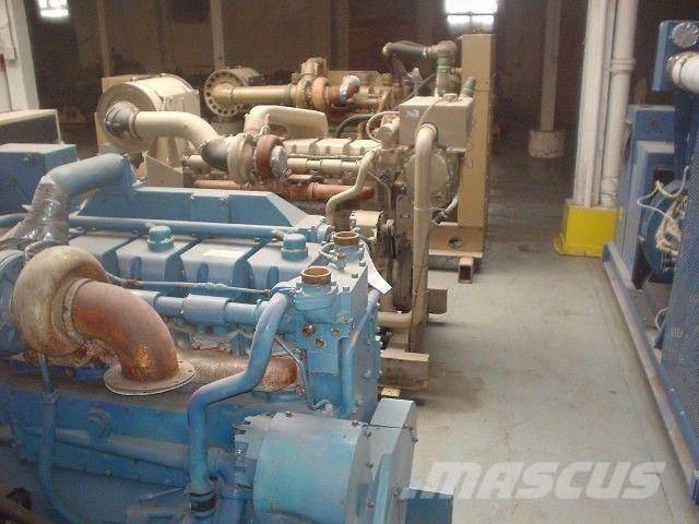 Cummins KT19 Varikliai