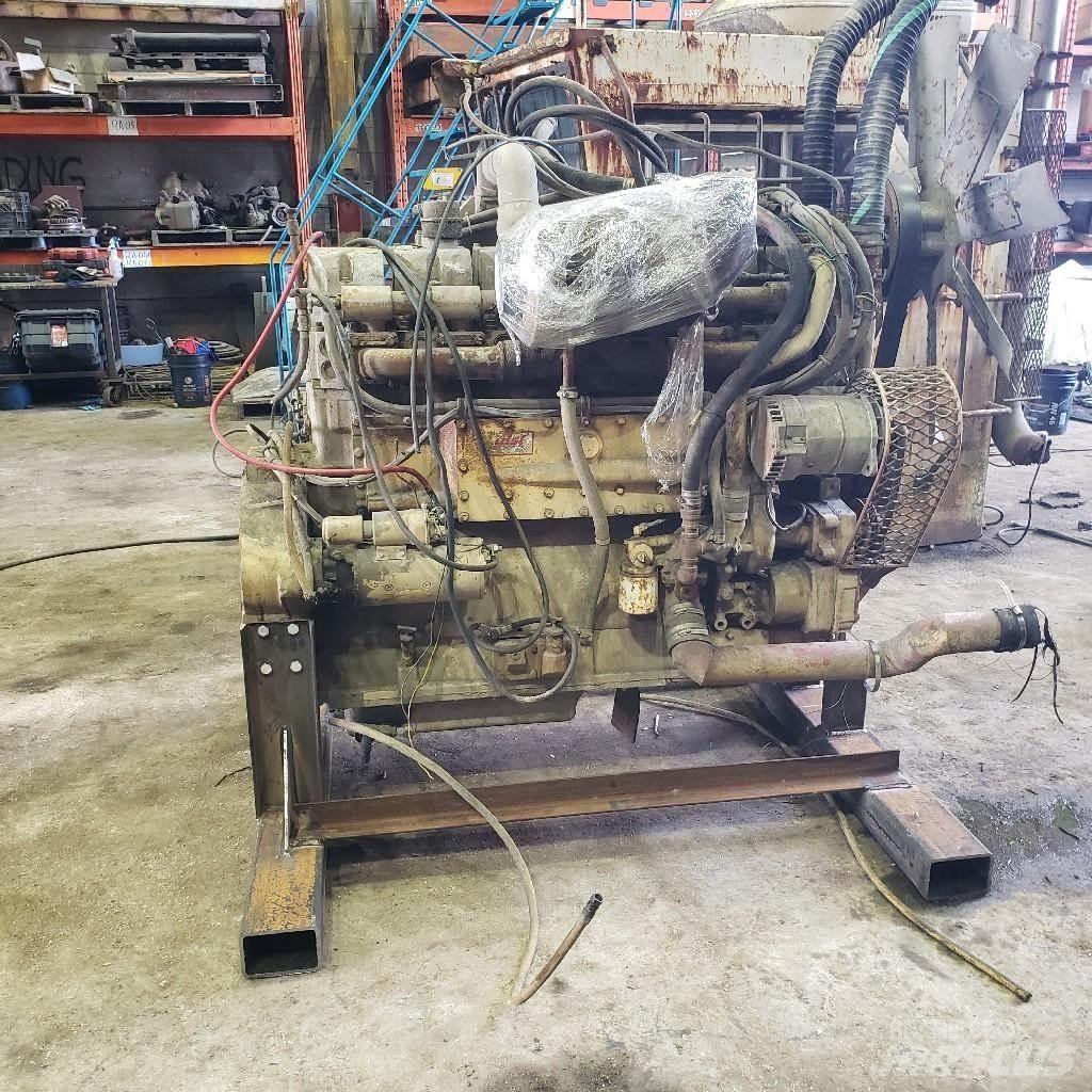 Cummins KTA19 Varikliai