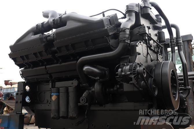 Cummins QSK45 Varikliai