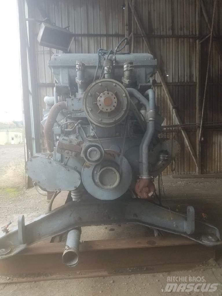 Cummins QSK60 Varikliai