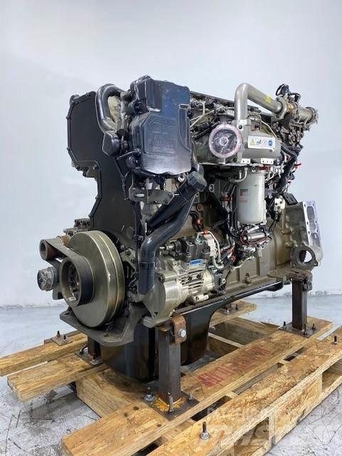 Cummins QSX15 Varikliai
