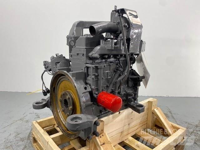 Komatsu S4D95L Varikliai