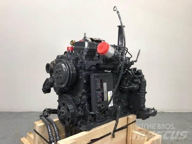 Komatsu SA6D107E Varikliai