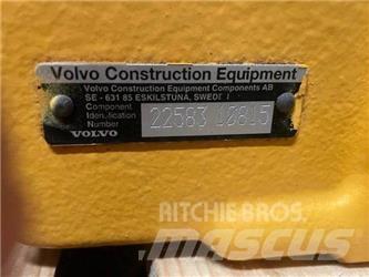 Volvo G990 Transmisijos