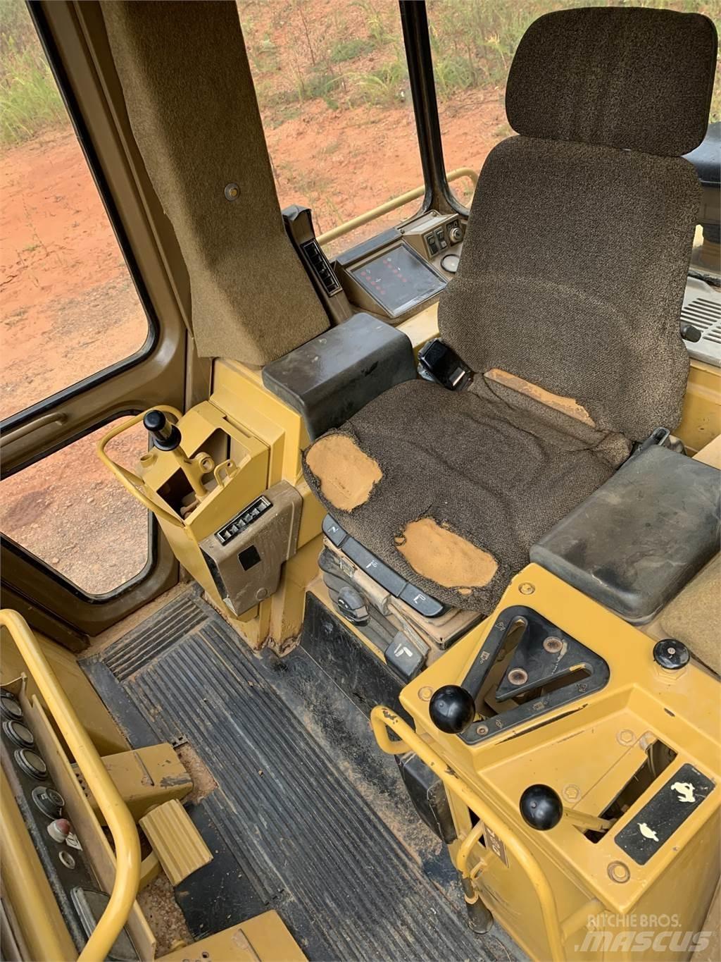 CAT 953B Statyba - Kita