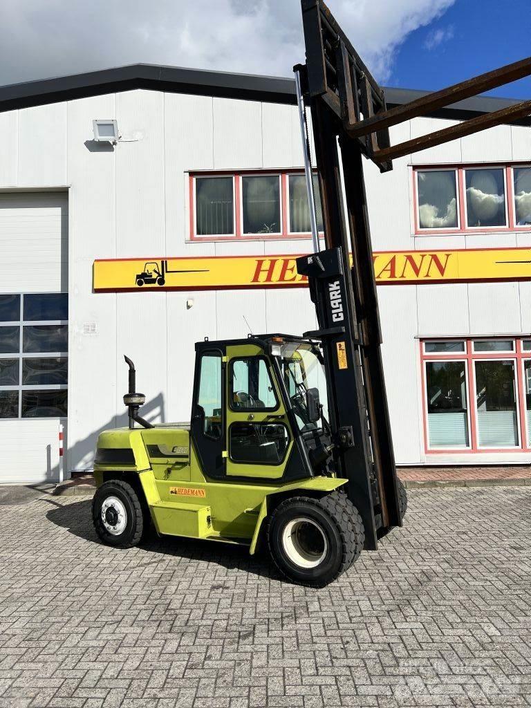 Clark C80D Dyzeliniai krautuvai