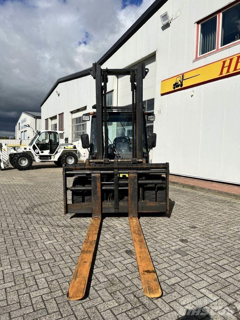 Clark C80D Dyzeliniai krautuvai
