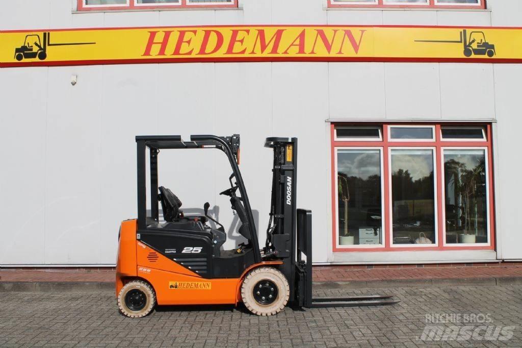 Doosan B25NS Elektriniai šakiniai krautuvai