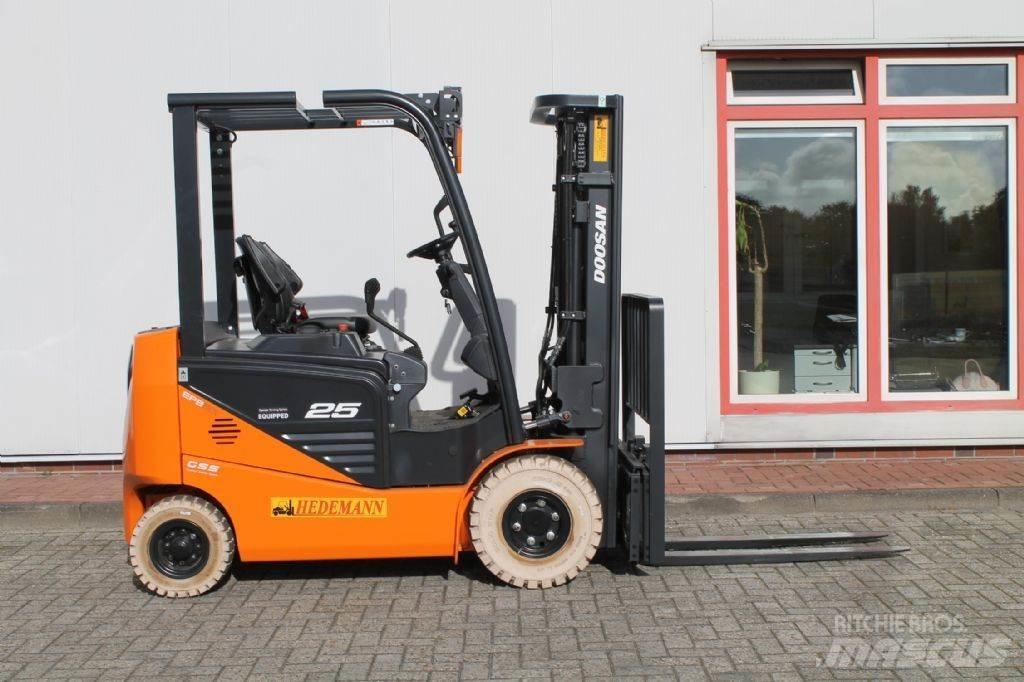 Doosan B25NS Elektriniai šakiniai krautuvai
