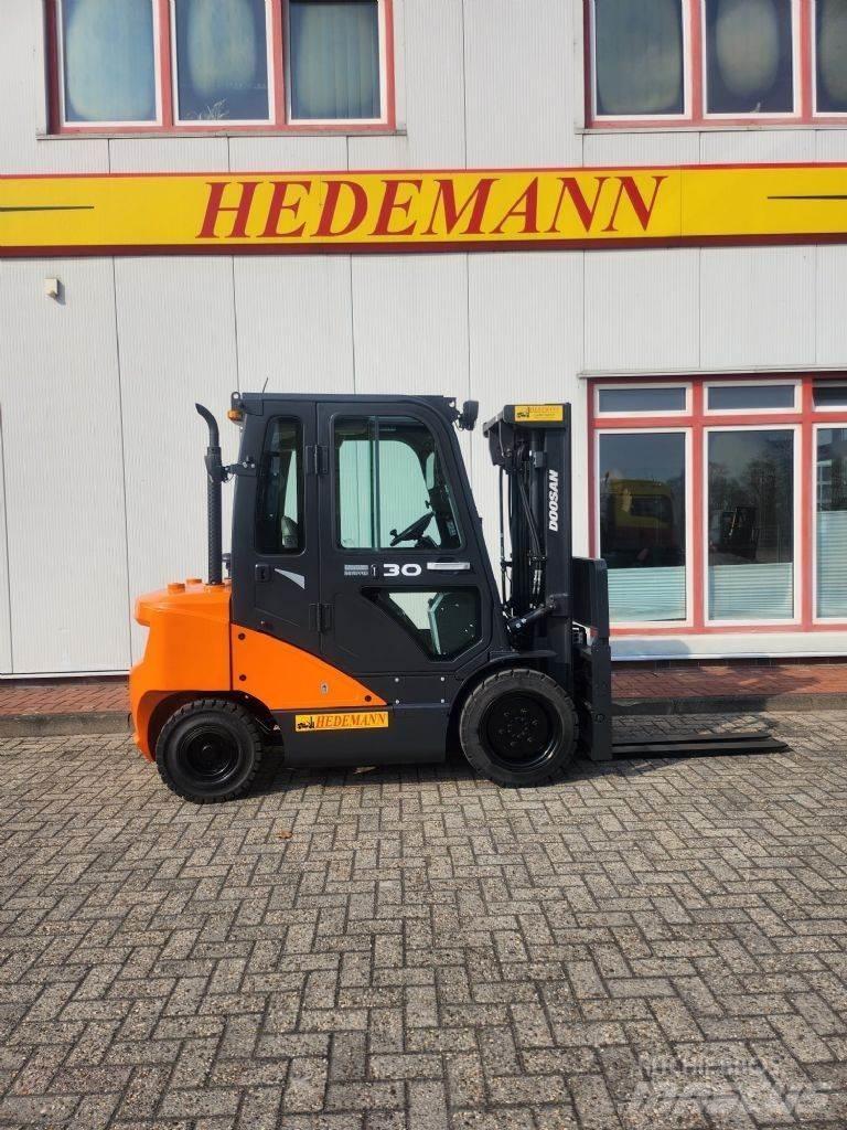 Doosan D30S-7 Dyzeliniai krautuvai