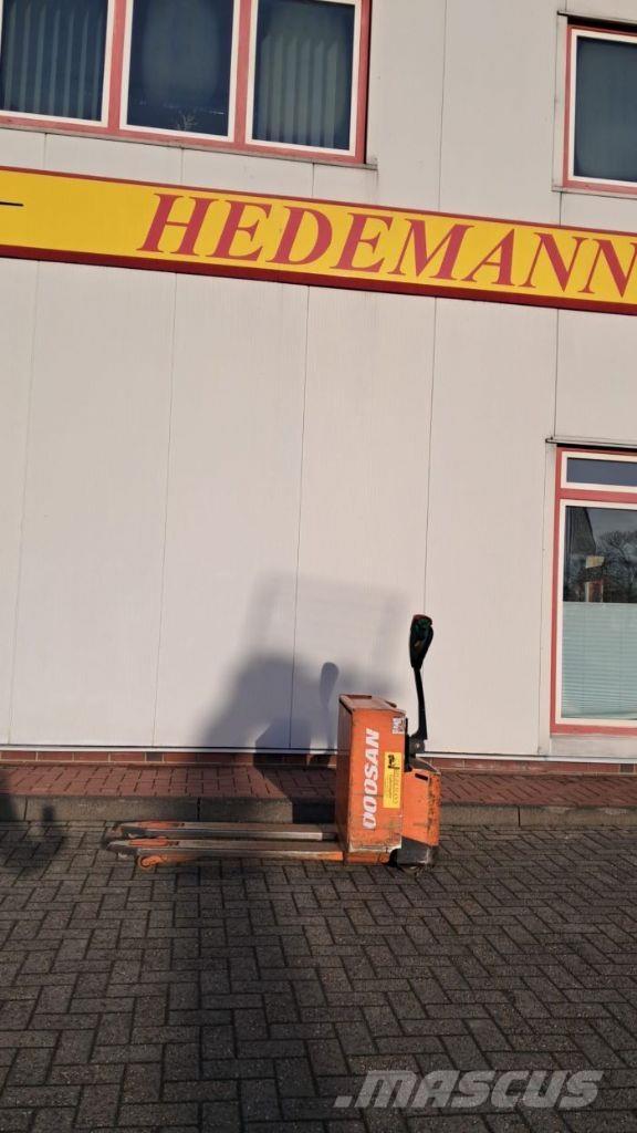 Doosan LEDH18 Rankiniai hidrauliniai vėžimėliai