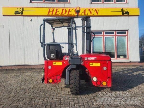 Moffett M4 25.3 Visureigiai krautuvai