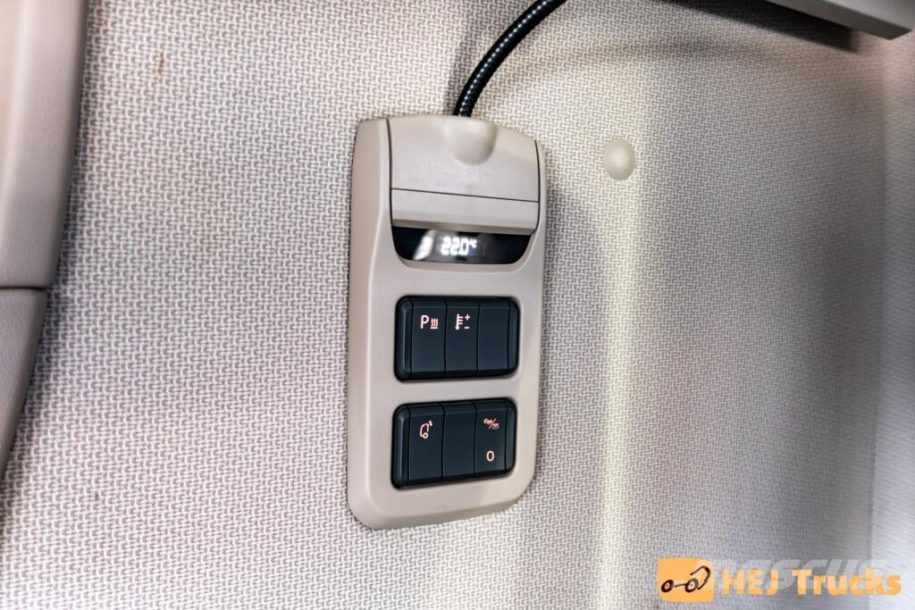 DAF XF 530 FTS 6x2 Naudoti vilkikai