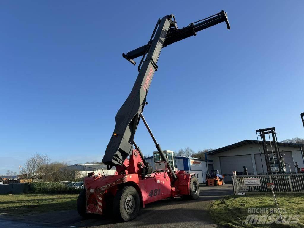 CVS Ferrari F481 Konteinerių krautuvai