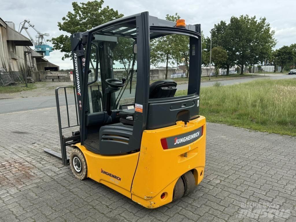 Jungheinrich EFG213 Elektriniai šakiniai krautuvai