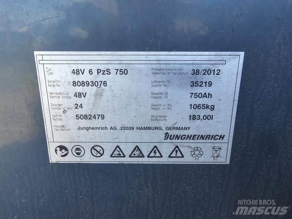 Jungheinrich EFG320 Elektriniai šakiniai krautuvai