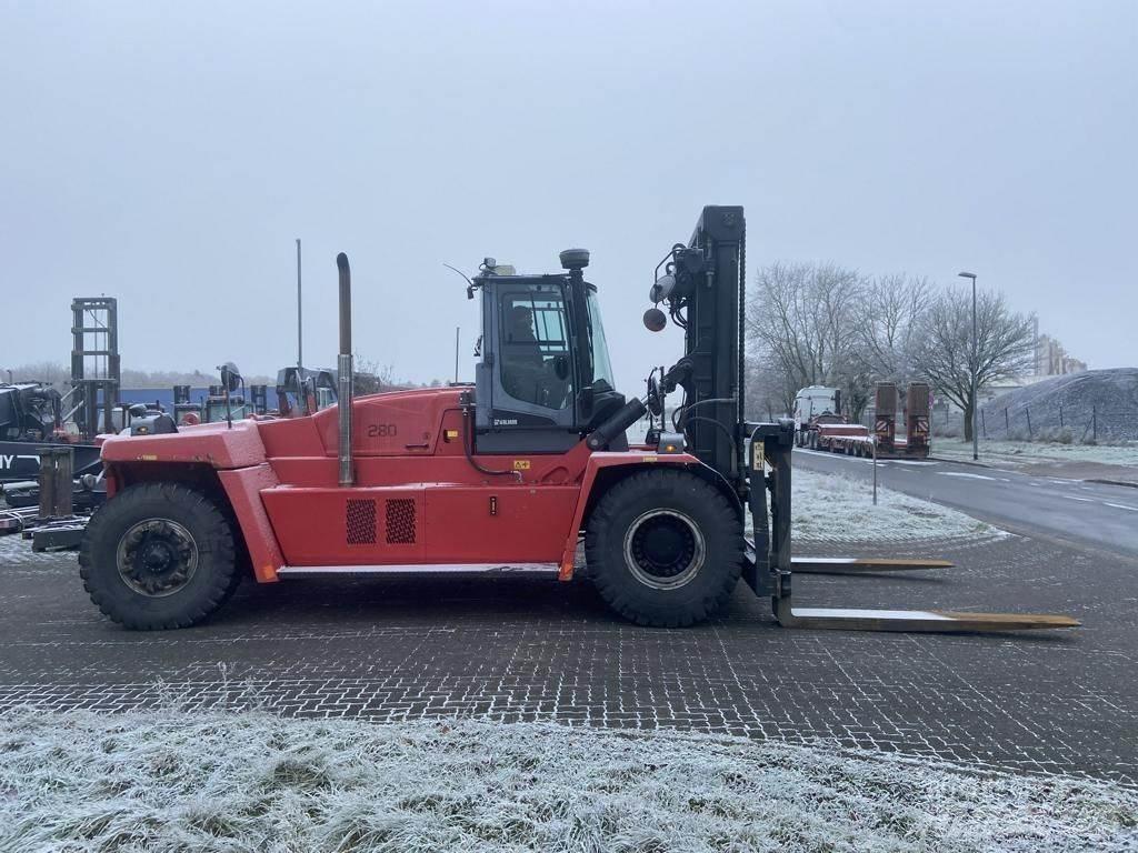 Kalmar DCG300-12LB Dyzeliniai krautuvai