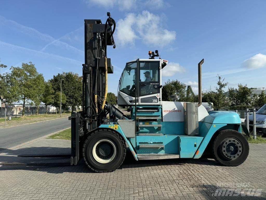 SMV 20-1200C Dyzeliniai krautuvai