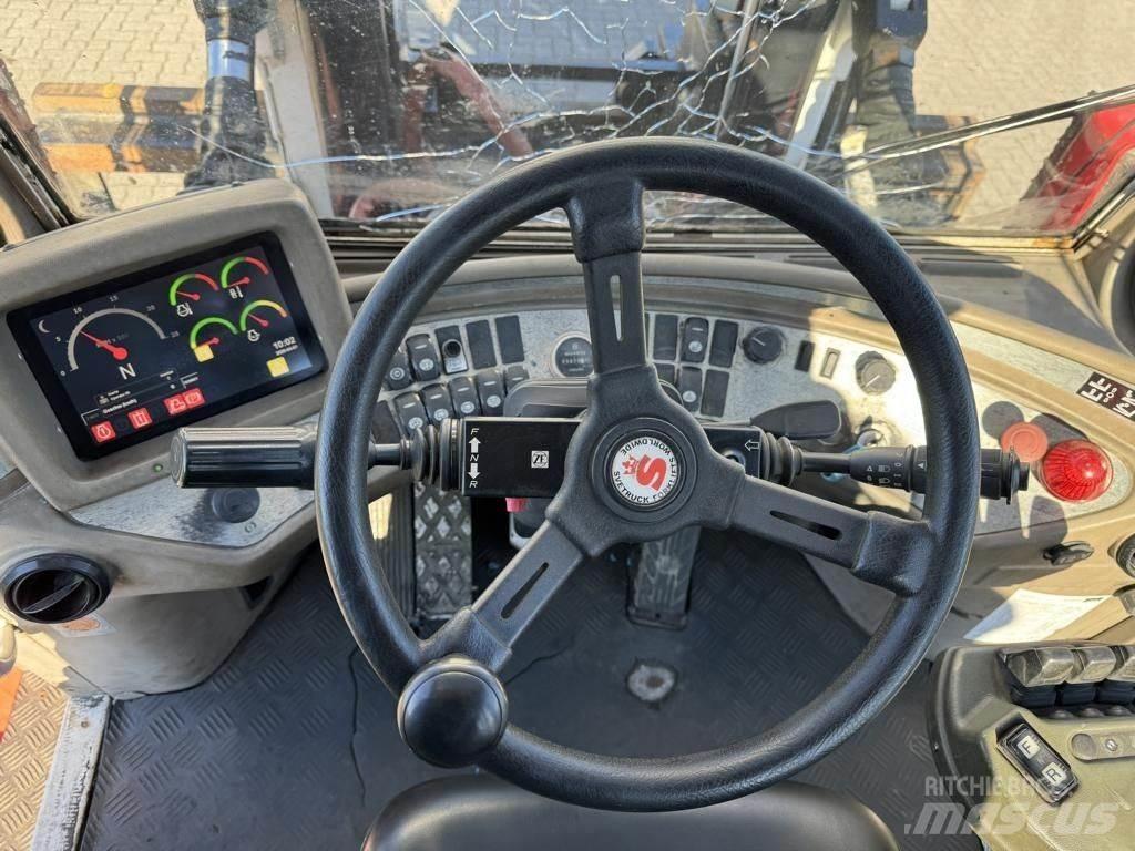 Svetruck 13.6-120-32 Dyzeliniai krautuvai