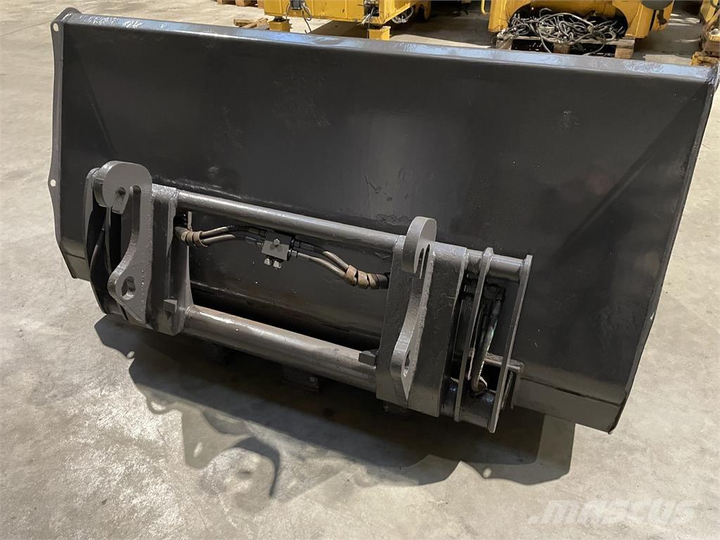  1.80 kbm Højtipskovl Kaušai