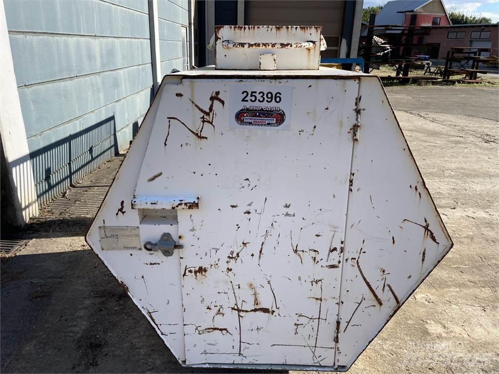 1000 ltr dieseltank Kiti naudoti statybos komponentai