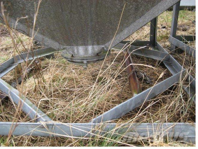  2000 Ltr. Silo, alu - 10 stk. Kiti naudoti statybos komponentai